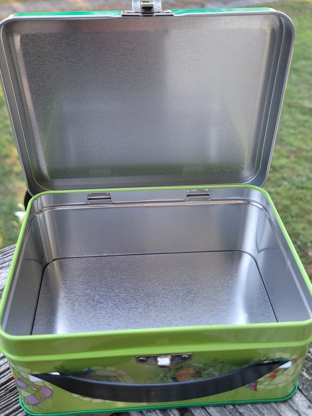 Metal Lunchbox Pick One - Picture 7 of 13